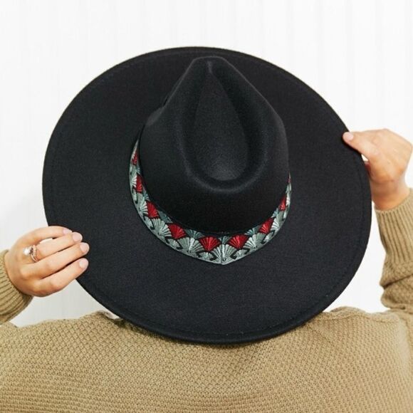 Fame Biggest Fan Geometric Strap Fedora in Black main image 6